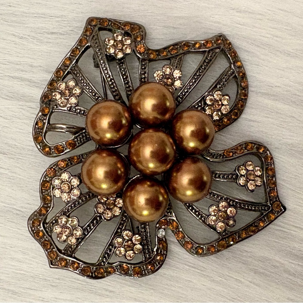 Vintage 1990s Laila Rowe Costume Jewelry Brooch